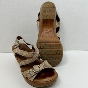 Dansko Julie Women's Size 6 EU 36 Shoes Taupe Snake Print Leather Strappy Sandal